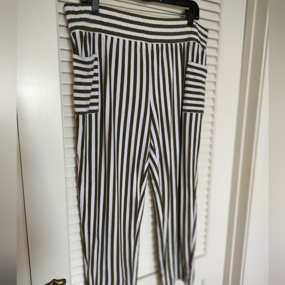 Anybody Women's Green White Striped Lounge Pants Large Petite Rayon Blend